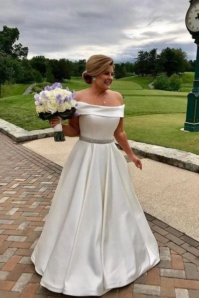 Plus Size Straight Neckline Wedding Dress